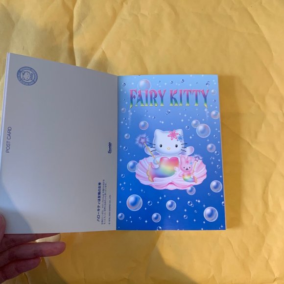 Vintage 2000 Hello Kitty Post card book - Picture 3 of 7
